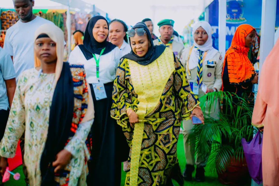 MBUNGE WA JIMBO LA TEMEKE MHE. KISANGI ATEMBELEA BANDA LA TEMEKE SABASABA